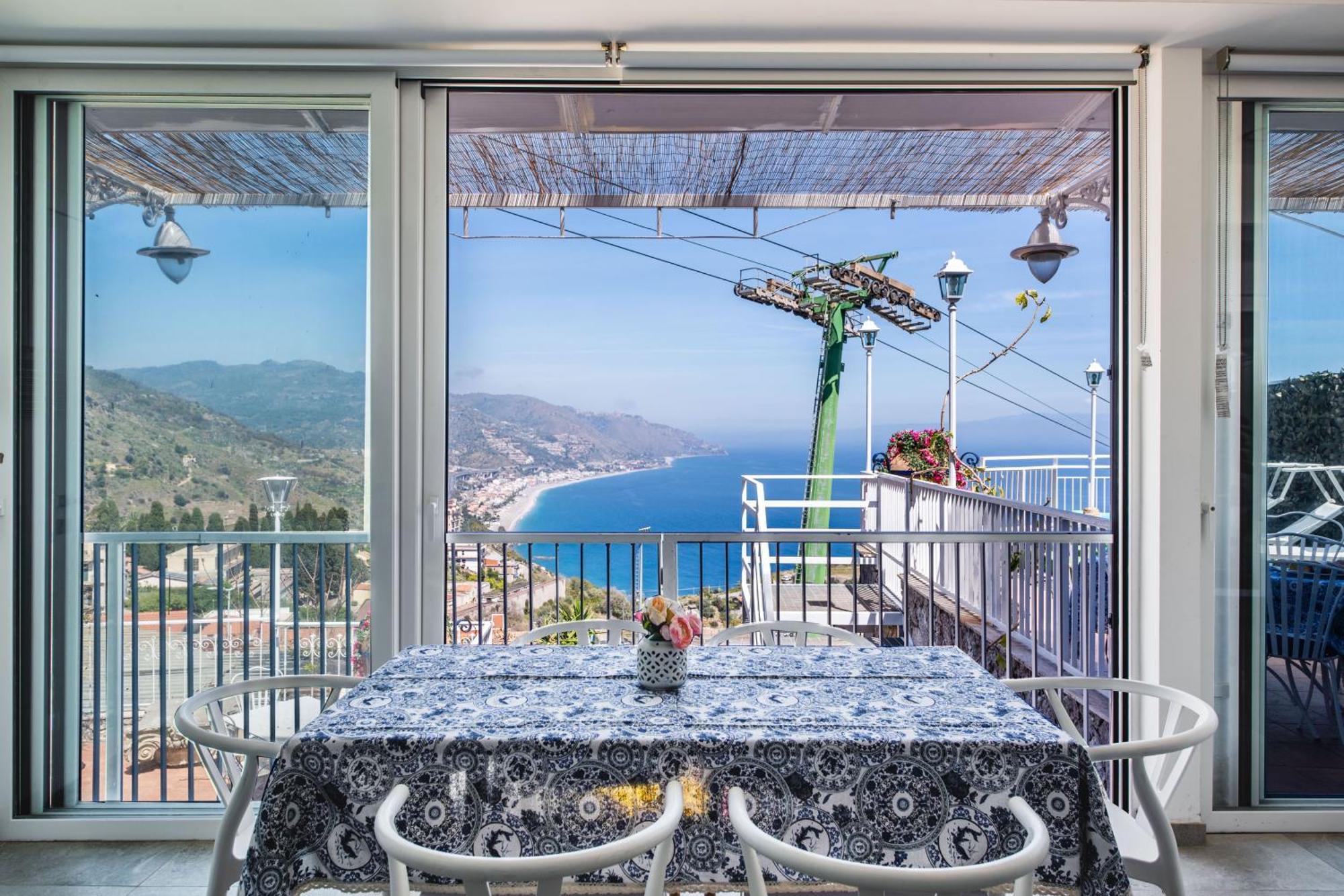 Dream View Suites Taormina Esterno foto